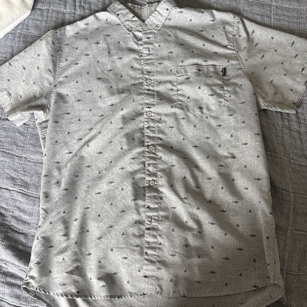 Molokai Surf Co. Button Up T-Shirt– Men's XL Shark Print (Gray)